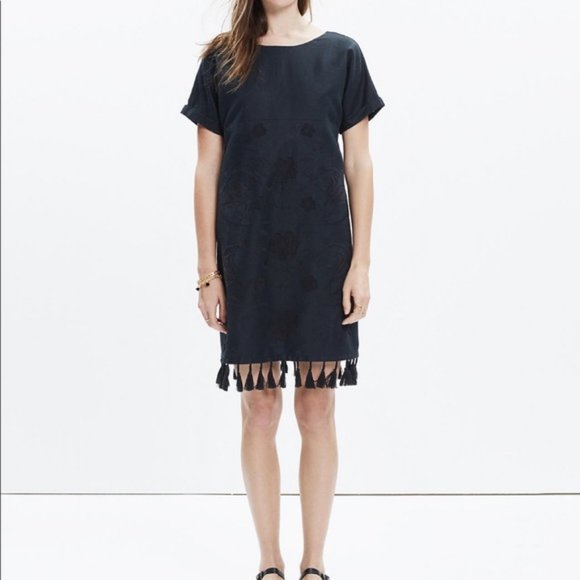Madewell Dresses & Skirts - Madewell Embroidered Shift Dress with Tassel Trim Linen Cotton Womens Size Small
